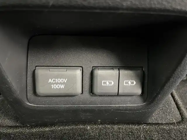 レクサス ＮＸ 350h Fスポーツ 富山県 2022(令4)年 2万km ホワイトノーヴァガラスフレーク 4WD/純正14型ナビ（AM/FM/CD/DVD/USB/BT）/フルセグTV/パノラミックビューモニター/サンルーフ/ヘッドアップディスプレイ/プリクラッシュセーフティ/レーダークルーズコントロール/レーンディパーチャーアラート/ブラインドスポットモニター/オートマチックハイビーム/LEDヘッドライト/本革シート/前席温熱＋ベンチレーションシート/置くだけ充電/パドルシフト/純正20インチAW/スマートキー/プッシュスタート/社外フロアマット/取扱説明書/保証書