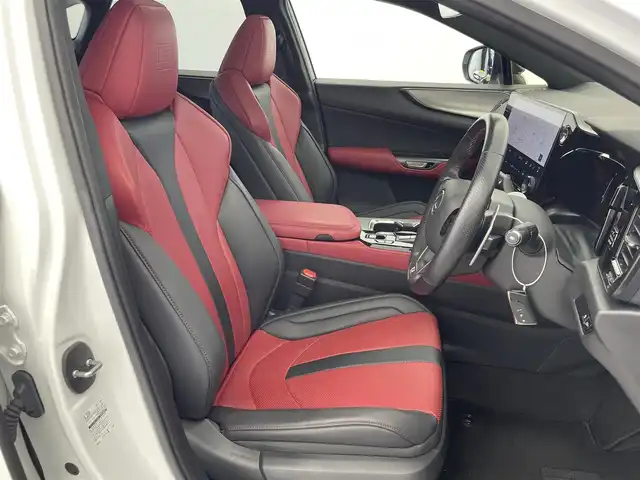 レクサス ＮＸ 350h Fスポーツ 富山県 2022(令4)年 2万km ホワイトノーヴァガラスフレーク 4WD/純正14型ナビ（AM/FM/CD/DVD/USB/BT）/フルセグTV/パノラミックビューモニター/サンルーフ/ヘッドアップディスプレイ/プリクラッシュセーフティ/レーダークルーズコントロール/レーンディパーチャーアラート/ブラインドスポットモニター/オートマチックハイビーム/LEDヘッドライト/本革シート/前席温熱＋ベンチレーションシート/置くだけ充電/パドルシフト/純正20インチAW/スマートキー/プッシュスタート/社外フロアマット/取扱説明書/保証書