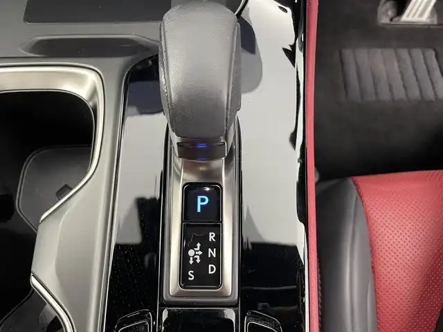 レクサス ＮＸ 350h Fスポーツ 富山県 2022(令4)年 2万km ホワイトノーヴァガラスフレーク 4WD/純正14型ナビ（AM/FM/CD/DVD/USB/BT）/フルセグTV/パノラミックビューモニター/サンルーフ/ヘッドアップディスプレイ/プリクラッシュセーフティ/レーダークルーズコントロール/レーンディパーチャーアラート/ブラインドスポットモニター/オートマチックハイビーム/LEDヘッドライト/本革シート/前席温熱＋ベンチレーションシート/置くだけ充電/パドルシフト/純正20インチAW/スマートキー/プッシュスタート/社外フロアマット/取扱説明書/保証書