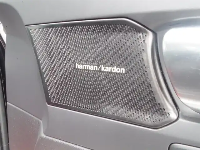 ボルボ ＸＣ４０ T4 AWD Rデザイン 岩手県 2020(令2)年 3.7万km 黒 インテリセーフ /LKA/BLIS/CTA/ACC/純正HDDナビ/フルセグTV/全方位カメラ/パークアシスト/パノラマSR/ハーマンカードン /ハーフレザー /パワーシート/シートヒーター/パワーテールゲート/LEDライト/ETC/ドラレコ