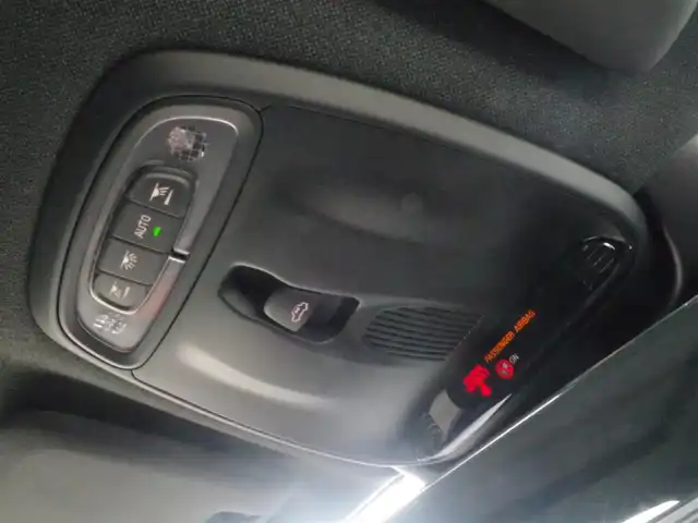 ボルボ ＸＣ４０ T4 AWD Rデザイン 岩手県 2020(令2)年 3.7万km 黒 インテリセーフ /LKA/BLIS/CTA/ACC/純正HDDナビ/フルセグTV/全方位カメラ/パークアシスト/パノラマSR/ハーマンカードン /ハーフレザー /パワーシート/シートヒーター/パワーテールゲート/LEDライト/ETC/ドラレコ
