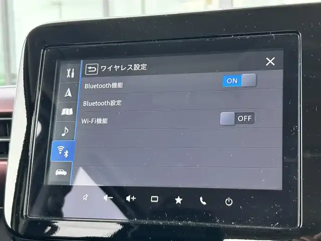 スズキ スペーシア カスタム HYBRID XS 奈良県 2024(令6)年 0.4万km ピュアホワイトパール/ブラック2トーン 両側パワースライドドア/純正ナビ(フルセグTV/AM・FM/BT/AppleCarPlay/AndroidAuto)/アラウンドビューモニター/ETC/ヘッドアップディスプレイ/シートヒーター(D/N席)/ステアリングヒーター/LEDヘッドライト/フォグランプ/後席サンシェード/純正15インチアルミホイール/純正フロアマット