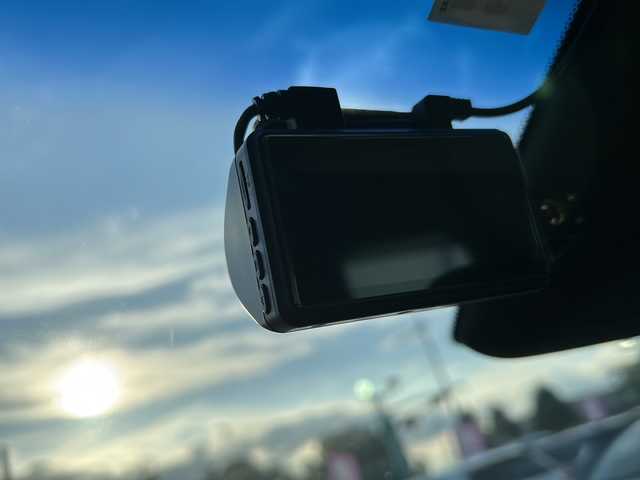 ホンダ フィット e:HEVリュクス 福島県 2020(令2)年 5万km プレミアムグラマラスブロンズP ハーフレザーシート/純正ナビ/衝突軽減ブレーキ/クルーズコントロール/レーンキープアシスト/ＥＴＣ/純正16inアルミホイール/オートライト/ＬＥＤライト/ウィンカーミラー/電動格納ミラー/スマートキー/プッシュスタート/Ｗ＋サイドエアバッグ/横滑り防止装置/ＡＢＳ/ドアバイザー/純正フロアマット/取扱説明書