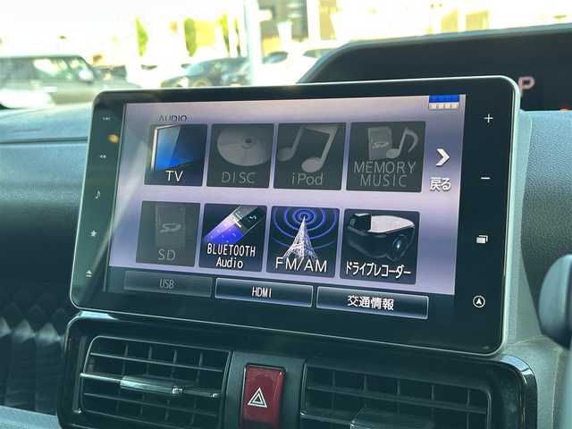 ダイハツ タント カスタム RS 福岡県 2019(令1)年 5.7万km レーザーブルークリスタルシャイン 登録時走行距離：56272Km/メーカーオプションSD純正ナビ/AM/FM/ワンセグTV/DVD/Bluetooth/バックカメラ/前方ドライブレコーダー/横滑り防止装置/衝突軽減システム/パーキングアシスト/LEDヘッドライト/オートライト/フォグランプ/エンジンスタートボタン/シートヒーター/スマートキー/純正アルミホイール/純正フロアマット/ハーフレザーシート/シートーヒーター