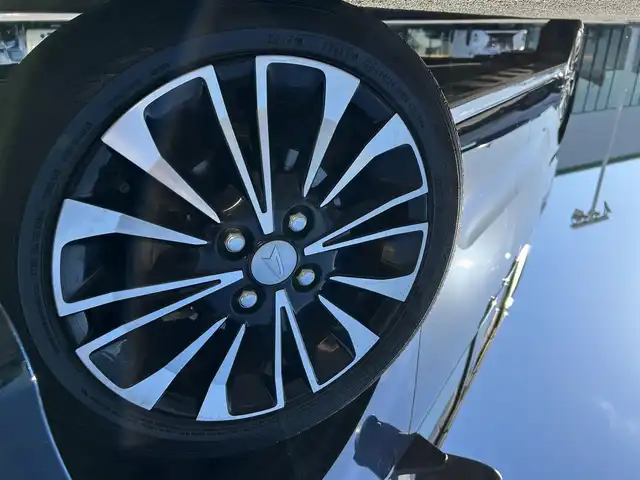 ダイハツ タント カスタム RS 福岡県 2019(令1)年 5.7万km レーザーブルークリスタルシャイン 登録時走行距離：56272Km/メーカーオプションSD純正ナビ/AM/FM/ワンセグTV/DVD/Bluetooth/バックカメラ/前方ドライブレコーダー/横滑り防止装置/衝突軽減システム/パーキングアシスト/LEDヘッドライト/オートライト/フォグランプ/エンジンスタートボタン/シートヒーター/スマートキー/純正アルミホイール/純正フロアマット/ハーフレザーシート/シートーヒーター