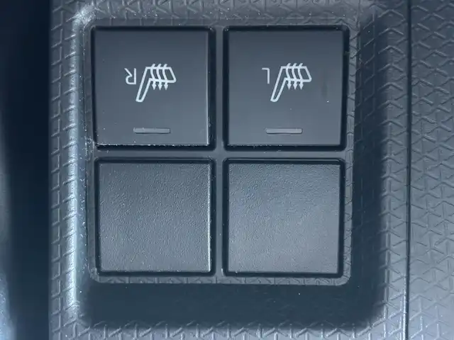 ダイハツ タント カスタム RS 福岡県 2019(令1)年 5.7万km レーザーブルークリスタルシャイン 登録時走行距離：56272Km/メーカーオプションSD純正ナビ/AM/FM/ワンセグTV/DVD/Bluetooth/バックカメラ/前方ドライブレコーダー/横滑り防止装置/衝突軽減システム/パーキングアシスト/LEDヘッドライト/オートライト/フォグランプ/エンジンスタートボタン/シートヒーター/スマートキー/純正アルミホイール/純正フロアマット/ハーフレザーシート/シートーヒーター