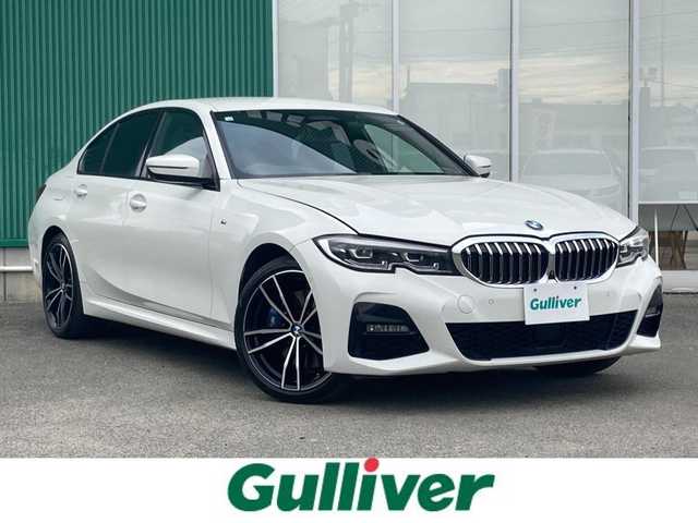 ＢＭＷ ３３０ｅ Mスポーツ 福岡県 2020(令2)年 6.4万km パール ワンオーナー/ハーマンカードンサウンドシステム/純正ナビ（BT/フルセグ/Spotify/AM/FM)/アラウンドビューモニター/Bカメラ/フロントカメラ/サイドカメラ/レーダークルーズコントロール/LEDヘッドライト/オートマチックハイビーム/オートライト/ハーフレザーシート/DN席パワーシート/DN席シートヒーター/純正19インチAW/ワイヤレス充電/ドライブレコーダー/ISOFIX/AutoHold/ステアリングスイッチ/ステアリングアシスト/パーキングアシスト/横滑り防止装置/コーナーセンサー/レーンキープアシスト/盗難防止装置/衝突被害軽減システム/保証書/取扱説明書/スマートキー/ETC