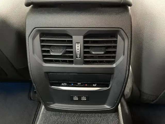 ＢＭＷ ３３０ｅ Mスポーツ 福岡県 2020(令2)年 6.4万km パール ワンオーナー/ハーマンカードンサウンドシステム/純正ナビ（BT/フルセグ/Spotify/AM/FM)/アラウンドビューモニター/Bカメラ/フロントカメラ/サイドカメラ/レーダークルーズコントロール/LEDヘッドライト/オートマチックハイビーム/オートライト/ハーフレザーシート/DN席パワーシート/DN席シートヒーター/純正19インチAW/ワイヤレス充電/ドライブレコーダー/ISOFIX/AutoHold/ステアリングスイッチ/ステアリングアシスト/パーキングアシスト/横滑り防止装置/コーナーセンサー/レーンキープアシスト/盗難防止装置/衝突被害軽減システム/保証書/取扱説明書/スマートキー/ETC