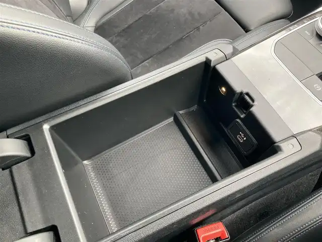 ＢＭＷ ３３０ｅ Mスポーツ 福岡県 2020(令2)年 6.4万km パール ワンオーナー/ハーマンカードンサウンドシステム/純正ナビ（BT/フルセグ/Spotify/AM/FM)/アラウンドビューモニター/Bカメラ/フロントカメラ/サイドカメラ/レーダークルーズコントロール/LEDヘッドライト/オートマチックハイビーム/オートライト/ハーフレザーシート/DN席パワーシート/DN席シートヒーター/純正19インチAW/ワイヤレス充電/ドライブレコーダー/ISOFIX/AutoHold/ステアリングスイッチ/ステアリングアシスト/パーキングアシスト/横滑り防止装置/コーナーセンサー/レーンキープアシスト/盗難防止装置/衝突被害軽減システム/保証書/取扱説明書/スマートキー/ETC