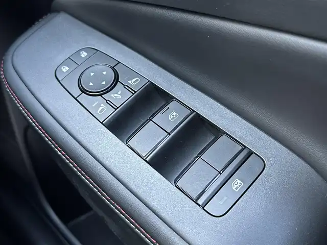 日産 オーラ ニスモ 東京都 2023(令5)年 2.1万km ピュアホワイトパール ワンオーナー/HDDナビ/フルセグテレビ/バックカメラ/クルーズコントロール/プッシュスタート/ETC/ドライブレコーダー/取扱説明書/保証書/タイヤバリ溝/低走行