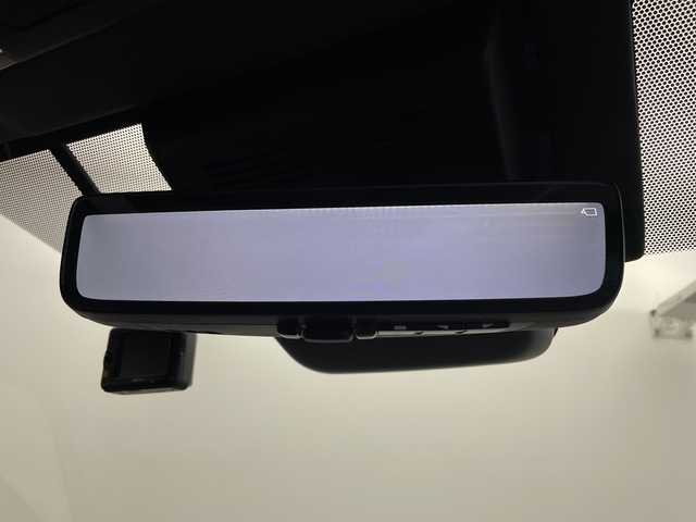 トヨタ アルファード Z 鹿児島県 2024(令6)年 1.3万km プラチナホワイトパールマイカ 純正ナビ機能付きディスプレイオーディオ/（BT/フルセグTV）/両側パワースライドドア/自動駐車システム/ツインムーンルーフ/左右オートステップ/パワーバックドア/パノラミックビューモニター/プリクラッシュセーフティ/レーンキープアシスト/レーダークルーズコントロール/レザーシート/シートヒーター/シートベンチレーション/電動サンシェード/デジタルインナーミラー/カラーヘッドアップディスプレイ/静電タッチ式ステアリングスイッチ