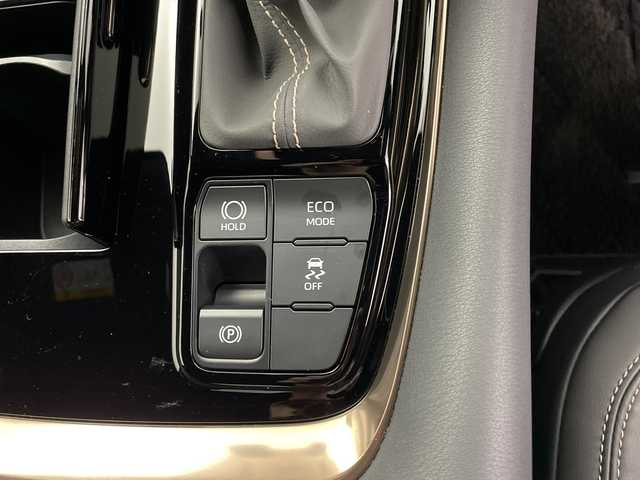 トヨタ アルファード Z 鹿児島県 2024(令6)年 1.3万km プラチナホワイトパールマイカ 純正ナビ機能付きディスプレイオーディオ/（BT/フルセグTV）/両側パワースライドドア/自動駐車システム/ツインムーンルーフ/左右オートステップ/パワーバックドア/パノラミックビューモニター/プリクラッシュセーフティ/レーンキープアシスト/レーダークルーズコントロール/レザーシート/シートヒーター/シートベンチレーション/電動サンシェード/デジタルインナーミラー/カラーヘッドアップディスプレイ/静電タッチ式ステアリングスイッチ