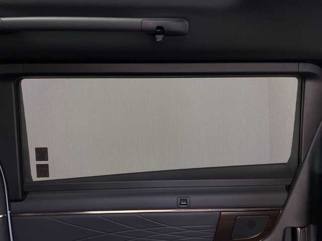 トヨタ アルファード Z 鹿児島県 2024(令6)年 1.3万km プラチナホワイトパールマイカ 純正ナビ機能付きディスプレイオーディオ/（BT/フルセグTV）/両側パワースライドドア/自動駐車システム/ツインムーンルーフ/左右オートステップ/パワーバックドア/パノラミックビューモニター/プリクラッシュセーフティ/レーンキープアシスト/レーダークルーズコントロール/レザーシート/シートヒーター/シートベンチレーション/電動サンシェード/デジタルインナーミラー/カラーヘッドアップディスプレイ/静電タッチ式ステアリングスイッチ