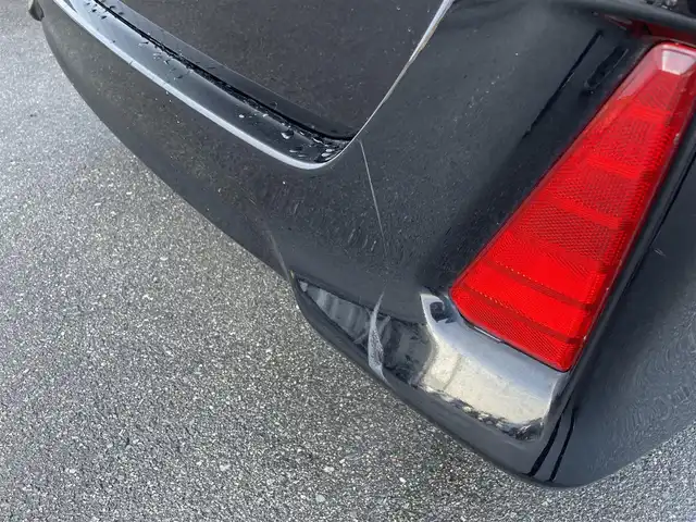 トヨタ ノア Si ダブルバイビー 佐賀県 2018(平30)年 4.1万km ブラック 純正9インチSDナビゲーション/・フルセグTV/CD/DVD/SD/Bluetooth/フリップダウンモニター/バックカメラ/前方ドライブレコーダー/ビルトインETC/両側パワースライドドア/後席エアコン/後席サンシェード/ISOFIX対応/革巻きステアリング/ステアリングリモコン/純正16インチアルミホイール/純正LEDヘッドライト/・オートマチックハイビーム/純正LEDフォグランプ/純正フロアマット/新車保証書/取扱説明書/トヨタセーフティセンスC/・クルーズコントロール/・プリクラッシュセーフティ/・レーンディパーチャーアラート/・アイドリングストップ