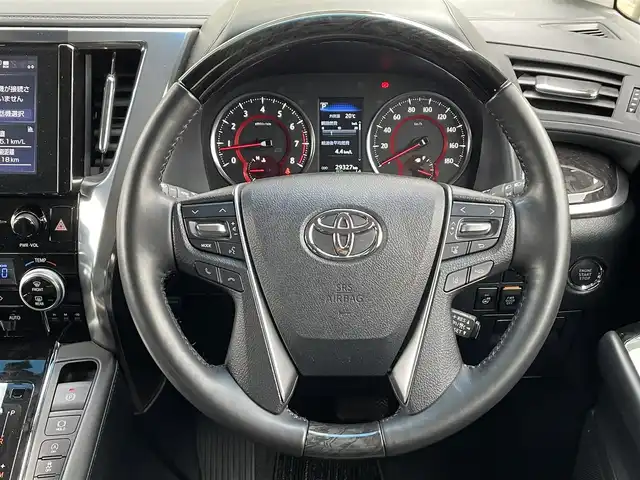 トヨタ アルファード S Cパッケージ 道央・札幌 2020(令2)年 3万km ホワイトパールクリスタルシャイン ・４WD/・ワンオ―ナー/・衝突軽減ブレーキ/・両側パワースライドドア/・レザーシート/・パワーシート/・パワーバックドア/・純正ディスプレイオーディオ/　BT＆USB＆TV/・バックカメラ/・コーナーセンサー/・レーンキープアシスト/・レーダークルーズコントロール/・ステアリングヒーター/・アイドリングストップ/・シートヒーター/・デジタルインナーミラー/・ブラインドスポットモニター/・オートライト/・オートエアコン/・オートリトラミラー/・レインセンサーワイパー/・前後ドライブレコーダー/・ステアリングスイッチ/・シーケンシャルウィンカー/・三眼LEDヘッドライト/・純正フロアマット/・ドアバイザー/・フォグライト/・純正18インチAW/・スペアキー