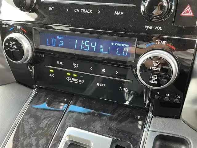 トヨタ アルファード S Cパッケージ 道央・札幌 2020(令2)年 3万km ホワイトパールクリスタルシャイン ・４WD/・ワンオ―ナー/・衝突軽減ブレーキ/・両側パワースライドドア/・レザーシート/・パワーシート/・パワーバックドア/・純正ディスプレイオーディオ/　BT＆USB＆TV/・バックカメラ/・コーナーセンサー/・レーンキープアシスト/・レーダークルーズコントロール/・ステアリングヒーター/・アイドリングストップ/・シートヒーター/・デジタルインナーミラー/・ブラインドスポットモニター/・オートライト/・オートエアコン/・オートリトラミラー/・レインセンサーワイパー/・前後ドライブレコーダー/・ステアリングスイッチ/・シーケンシャルウィンカー/・三眼LEDヘッドライト/・純正フロアマット/・ドアバイザー/・フォグライト/・純正18インチAW/・スペアキー