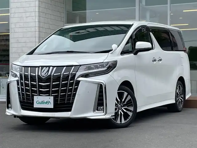トヨタ アルファード S Cパッケージ 道央・札幌 2020(令2)年 3万km ホワイトパールクリスタルシャイン ・４WD/・ワンオ―ナー/・衝突軽減ブレーキ/・両側パワースライドドア/・レザーシート/・パワーシート/・パワーバックドア/・純正ディスプレイオーディオ/　BT＆USB＆TV/・バックカメラ/・コーナーセンサー/・レーンキープアシスト/・レーダークルーズコントロール/・ステアリングヒーター/・アイドリングストップ/・シートヒーター/・デジタルインナーミラー/・ブラインドスポットモニター/・オートライト/・オートエアコン/・オートリトラミラー/・レインセンサーワイパー/・前後ドライブレコーダー/・ステアリングスイッチ/・シーケンシャルウィンカー/・三眼LEDヘッドライト/・純正フロアマット/・ドアバイザー/・フォグライト/・純正18インチAW/・スペアキー