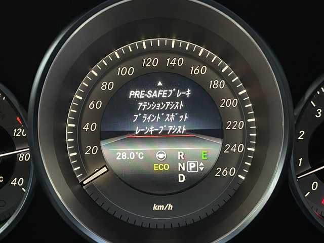 メルセデス・ベンツ ＣＬＳ４００ 栃木県 2016(平28)年 5.2万km ダイヤモンドホワイト レーダーセーフティパッケージ/サンルーフ/黒革シート/ナビ/フルセグTV/全方位カメラ/ETC/パークトロニック /電動トランクリッド/キーレスゴー/PRE-SAFE/レーンキープアシスト/ブラインドスポット /パワーシート /シートヒーター全席/LEDヘッドライト/オートライト