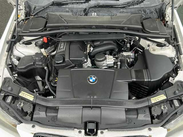 ＢＭＷ ３２０ｉ ツーリング 京都府 2009(平21)年 9.7万km アルピンホワイトⅢ HDDナビ/フルセグテレビ/バックカメラ/アイドリングストップ/サンルーフ/ドアバイザー