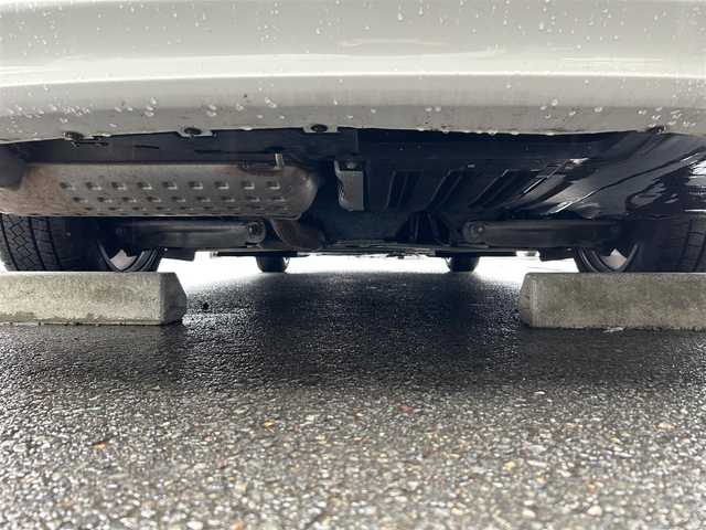 ＢＭＷ ３２０ｉ ツーリング 京都府 2009(平21)年 9.7万km アルピンホワイトⅢ HDDナビ/フルセグテレビ/バックカメラ/アイドリングストップ/サンルーフ/ドアバイザー