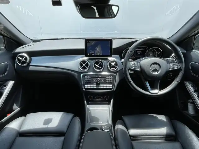 メルセデス・ベンツ ＧＬＡ２２０ 4マチック 東京都 2018(平30)年 4.6万km マウンテングレー ドラレコ/ＡＣＣ/ＡＳＶ/ＢＳＭ/ＬＫＡ/バックカメラ/純正HＤＤナビ/フルセグ/Ｂｌｕｅｔｏｏｔｈ/ETC2.0/黒革シート/シートヒーター/パドルシフト/LED/フォグランプ/純正１８AW/スマートキー