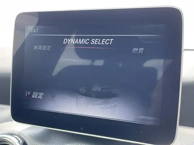 メルセデス・ベンツ ＧＬＡ２２０ 4マチック 東京都 2018(平30)年 4.6万km マウンテングレー ドラレコ/ＡＣＣ/ＡＳＶ/ＢＳＭ/ＬＫＡ/バックカメラ/純正HＤＤナビ/フルセグ/Ｂｌｕｅｔｏｏｔｈ/ETC2.0/黒革シート/シートヒーター/パドルシフト/LED/フォグランプ/純正１８AW/スマートキー