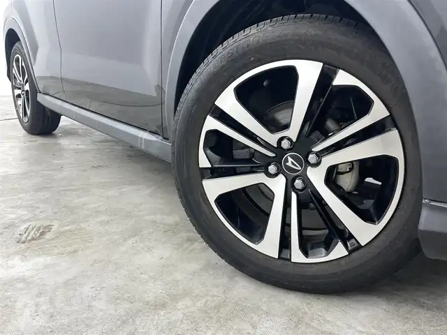 ダイハツ ロッキー プレミアム 福島県 2021(令3)年 4.5万km ブラックマイカメタリック スマートアシスト　/・車線逸脱警報/・衝突軽減システム/・レーンキープアシスト/・レーダークルーズコントロール/・コーナーセンサー/・オートハイビーム/純正ＳＤナビゲーション　/【AM/FM/DVD/CD/Bluetooth/フルセグ】/型式:NSZN-W710/ハーフレザーシート/ＥＴＣ　/シートヒーター　/プッシュスタート　/・スマートキー　/・スペアキー　/ＬＥＤライト　/・オートライト　/・フォグライト　/ステアリングスイッチ/・革巻きステアリング/・チルトステアリング/純正フロアマット