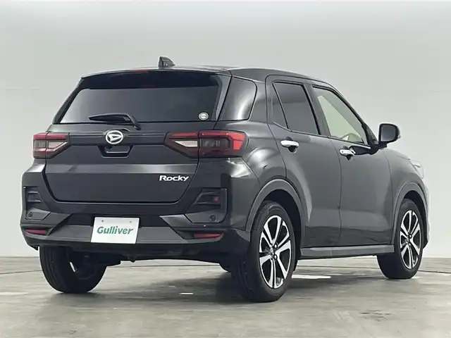 ダイハツ ロッキー プレミアム 福島県 2021(令3)年 4.5万km ブラックマイカメタリック スマートアシスト　/・車線逸脱警報/・衝突軽減システム/・レーンキープアシスト/・レーダークルーズコントロール/・コーナーセンサー/・オートハイビーム/純正ＳＤナビゲーション　/【AM/FM/DVD/CD/Bluetooth/フルセグ】/型式:NSZN-W710/ハーフレザーシート/ＥＴＣ　/シートヒーター　/プッシュスタート　/・スマートキー　/・スペアキー　/ＬＥＤライト　/・オートライト　/・フォグライト　/ステアリングスイッチ/・革巻きステアリング/・チルトステアリング/純正フロアマット