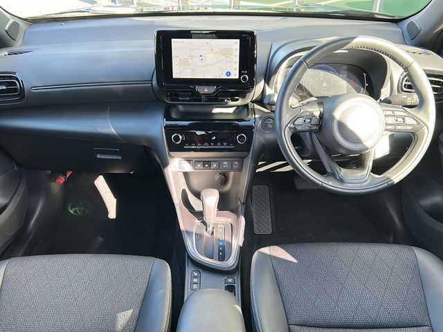 トヨタ ヤリスクロス ハイブリッド Z 岐阜県 2024(令6)年 0.5万km ブラックマイカ 登録時走行距離：4723km/ワンオーナー/純正ディスプレイオーディオ/バックモニター/Bluetooth・フルセグテレビ/レーダークルーズコントロール/レーンキープアシスト/前後コーナーセンサー/パワーシート/ハーフレザーシート/シートヒーター/ステアリングヒーター/ビルトインETC/前後ドライブレコーダー/オートライト/オートマチックハイビーム/プッシュスタート/スマートキー/純正18インチアルミホイール/保証書/取扱説明書