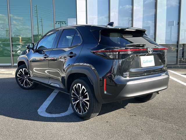 トヨタ ヤリスクロス ハイブリッド Z 岐阜県 2024(令6)年 0.5万km ブラックマイカ 登録時走行距離：4723km/ワンオーナー/純正ディスプレイオーディオ/バックモニター/Bluetooth・フルセグテレビ/レーダークルーズコントロール/レーンキープアシスト/前後コーナーセンサー/パワーシート/ハーフレザーシート/シートヒーター/ステアリングヒーター/ビルトインETC/前後ドライブレコーダー/オートライト/オートマチックハイビーム/プッシュスタート/スマートキー/純正18インチアルミホイール/保証書/取扱説明書