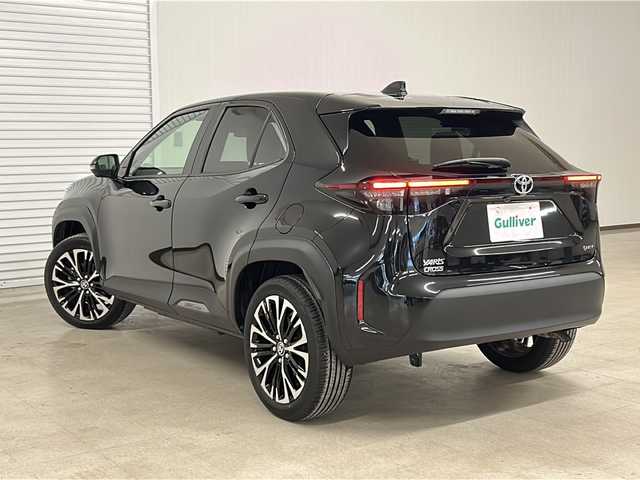 トヨタ ヤリスクロス ハイブリッド Z 熊本県 2024(令6)年 0.5万km ブラックマイカ 登録時走行距離：4723km/ワンオーナー/純正ディスプレイオーディオ/・Bluetooth/・フルセグテレビ/バックモニター/ビルトインETC/トヨタセーフティセンス/・レーダークルーズコントロール/・レーンキープアシスト/・前後コーナーセンサー/・オートマチックハイビーム/パワーシート/シートヒーター/ステアリングヒーター/前後ドライブレコーダー/プッシュスタート/スマートキー/純正18インチアルミホイール/保証書/取扱説明書