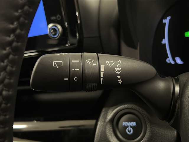 トヨタ ヤリスクロス ハイブリッド Z 熊本県 2024(令6)年 0.5万km ブラックマイカ 登録時走行距離：4723km/ワンオーナー/純正ディスプレイオーディオ/・Bluetooth/・フルセグテレビ/バックモニター/ビルトインETC/トヨタセーフティセンス/・レーダークルーズコントロール/・レーンキープアシスト/・前後コーナーセンサー/・オートマチックハイビーム/パワーシート/シートヒーター/ステアリングヒーター/前後ドライブレコーダー/プッシュスタート/スマートキー/純正18インチアルミホイール/保証書/取扱説明書