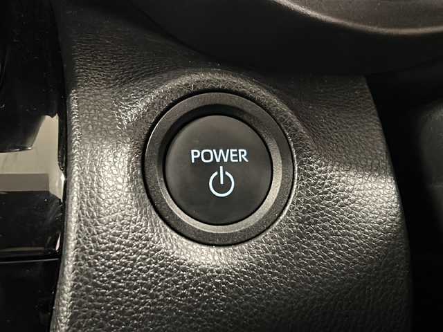 トヨタ ヤリスクロス ハイブリッド Z 熊本県 2024(令6)年 0.5万km ブラックマイカ 登録時走行距離：4723km/ワンオーナー/純正ディスプレイオーディオ/・Bluetooth/・フルセグテレビ/バックモニター/ビルトインETC/トヨタセーフティセンス/・レーダークルーズコントロール/・レーンキープアシスト/・前後コーナーセンサー/・オートマチックハイビーム/パワーシート/シートヒーター/ステアリングヒーター/前後ドライブレコーダー/プッシュスタート/スマートキー/純正18インチアルミホイール/保証書/取扱説明書