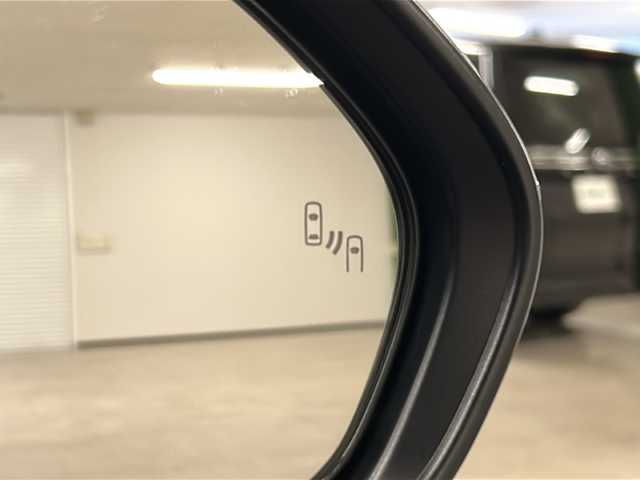 トヨタ ヤリスクロス ハイブリッド Z 熊本県 2024(令6)年 0.5万km ブラックマイカ 登録時走行距離：4723km/ワンオーナー/純正ディスプレイオーディオ/・Bluetooth/・フルセグテレビ/バックモニター/ビルトインETC/トヨタセーフティセンス/・レーダークルーズコントロール/・レーンキープアシスト/・前後コーナーセンサー/・オートマチックハイビーム/パワーシート/シートヒーター/ステアリングヒーター/前後ドライブレコーダー/プッシュスタート/スマートキー/純正18インチアルミホイール/保証書/取扱説明書