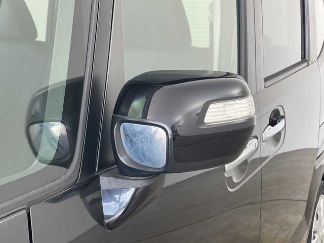 ホンダ Ｎ ＢＯＸ カスタム G 兵庫県 2014(平26)年 8.4万km スマートブラック ・社外SDナビ/・バックカメラ/・CD・AM・FM・TV/・片側パワースライドドア/・横滑り防止装置/・アイドリングストップ/・ETC/・ECON/・ドアバイザー/・ステアリングスイッチ/・純正フロアマット/・スマートキー/・HIDヘッドライト/・フォグランプ/・プッシュスタート/・取扱説明書/・保証書