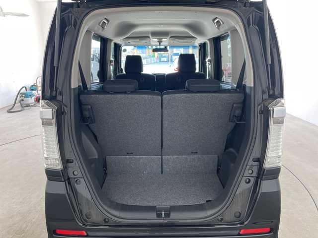 ホンダ Ｎ ＢＯＸ カスタム G 兵庫県 2014(平26)年 8.4万km スマートブラック ・社外SDナビ/・バックカメラ/・CD・AM・FM・TV/・片側パワースライドドア/・横滑り防止装置/・アイドリングストップ/・ETC/・ECON/・ドアバイザー/・ステアリングスイッチ/・純正フロアマット/・スマートキー/・HIDヘッドライト/・フォグランプ/・プッシュスタート/・取扱説明書/・保証書