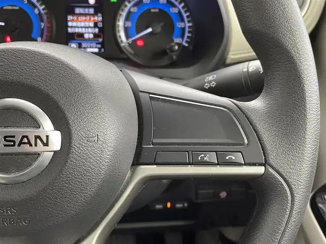 日産 デイズ X 群馬県 2022(令4)年 3.1万km スターリングシルバーM 純正７インチナビ　アラウンドビューモニター　エマージェンシーブレーキ　レーンキープアシスト　シートヒーター　オートライト　ステアリングスイッチ　コーナーセンサー　アイドリングストップ　ＥＴＣ　禁煙車