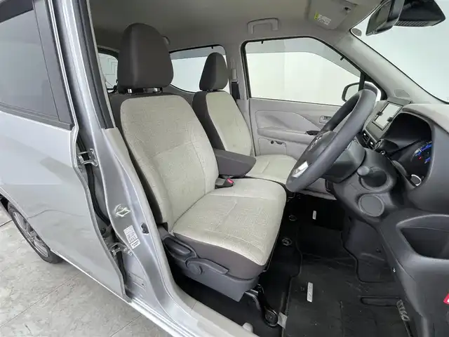 日産 デイズ X 群馬県 2022(令4)年 3.1万km スターリングシルバーM 純正７インチナビ　アラウンドビューモニター　エマージェンシーブレーキ　レーンキープアシスト　シートヒーター　オートライト　ステアリングスイッチ　コーナーセンサー　アイドリングストップ　ＥＴＣ　禁煙車
