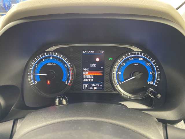 日産 デイズ X 道央・札幌 2022(令4)年 3.1万km スターリングシルバーM ・4WD/・純正７インチナビ/　（フルセグ/BT/CD/DVD)/・アラウンドビューモニター/・エマージェンシーブレーキ/・オートライト/・レーンキープアシスト/・運転席/助手席シートヒーター/・ステアリングスイッチ/・コーナーセンサー/・ＥＴＣ