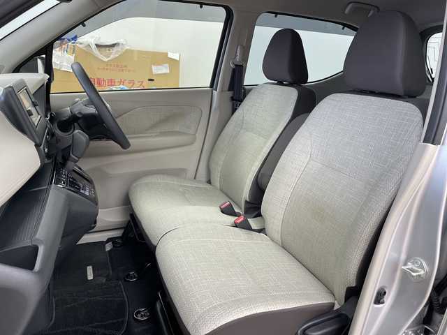 日産 デイズ X 道央・札幌 2022(令4)年 3.1万km スターリングシルバーM ・4WD/・純正７インチナビ/　（フルセグ/BT/CD/DVD)/・アラウンドビューモニター/・エマージェンシーブレーキ/・オートライト/・レーンキープアシスト/・運転席/助手席シートヒーター/・ステアリングスイッチ/・コーナーセンサー/・ＥＴＣ