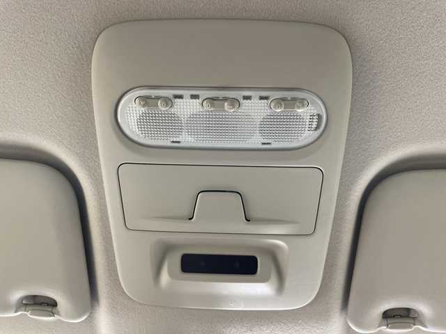 日産 デイズ X 道央・札幌 2022(令4)年 3.1万km スターリングシルバーM ・4WD/・純正７インチナビ/　（フルセグ/BT/CD/DVD)/・アラウンドビューモニター/・エマージェンシーブレーキ/・オートライト/・レーンキープアシスト/・運転席/助手席シートヒーター/・ステアリングスイッチ/・コーナーセンサー/・ＥＴＣ