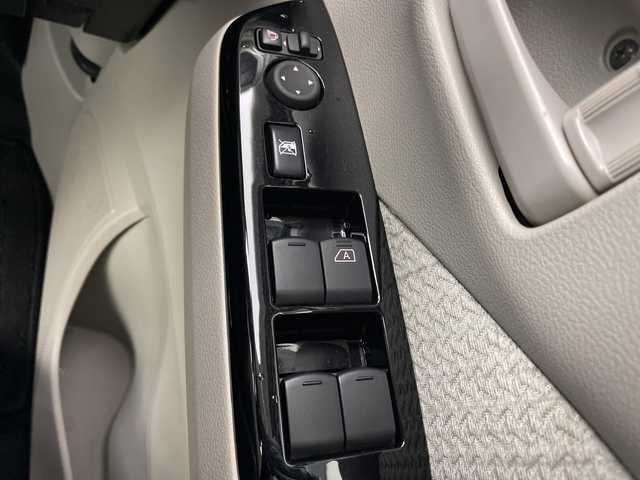 日産 デイズ X 道央・札幌 2022(令4)年 3.1万km スターリングシルバーM ・4WD/・純正７インチナビ/　（フルセグ/BT/CD/DVD)/・アラウンドビューモニター/・エマージェンシーブレーキ/・オートライト/・レーンキープアシスト/・運転席/助手席シートヒーター/・ステアリングスイッチ/・コーナーセンサー/・ＥＴＣ