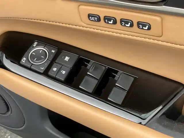 レクサス ＧＳ 350 バージョンL 埼玉県 2012(平24)年 4.6万km ホワイトパールクリスタルシャイン 登録時45105km/茶革シート/　・パワーシート（メモリー機能付）/　・シートヒーター/　・シートエアコン/純正メーカーHDDナビ/　・フルセグTV/　・TVキャンセラー/　・CD/DVD再生/　・Bluetooth接続/　・AUX/USB端子/　・HDDミュージックサーバー/バックカメラ/クリアランスソナー/ドライブレコーダー/パワーバックドア/ビルトインETC/スマートキー×2/プッシュスタートボタン/クルーズコントロール/オートサンシェード/ウッドコンビハンドル/電子パーキングブレーキ/パドルシフト/ナノイー内蔵オートエアコン/HIDヘッドライト/フォグライト/純正18インチAW/保証書/取扱説明書/ナビ取扱説明書/整備記録簿（H25.H26.H29.R3.R5.R7）