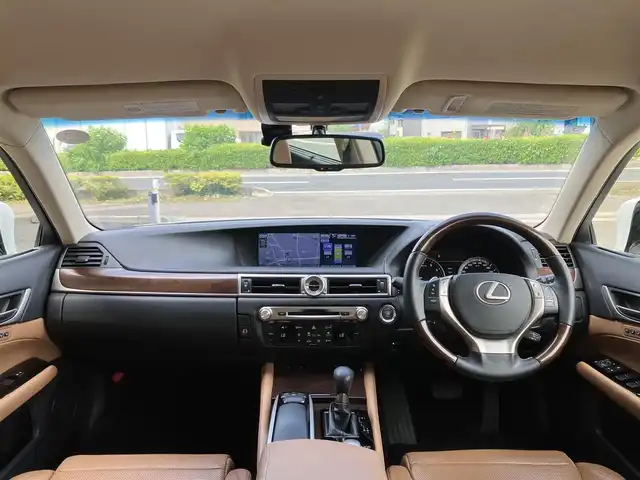 レクサス ＧＳ 350 バージョンL 埼玉県 2012(平24)年 4.6万km ホワイトパールクリスタルシャイン 登録時45105km/茶革シート/　・パワーシート（メモリー機能付）/　・シートヒーター/　・シートエアコン/純正メーカーHDDナビ/　・フルセグTV/　・TVキャンセラー/　・CD/DVD再生/　・Bluetooth接続/　・AUX/USB端子/　・HDDミュージックサーバー/バックカメラ/クリアランスソナー/ドライブレコーダー/パワーバックドア/ビルトインETC/スマートキー×2/プッシュスタートボタン/クルーズコントロール/オートサンシェード/ウッドコンビハンドル/電子パーキングブレーキ/パドルシフト/ナノイー内蔵オートエアコン/HIDヘッドライト/フォグライト/純正18インチAW/保証書/取扱説明書/ナビ取扱説明書/整備記録簿（H25.H26.H29.R3.R5.R7）