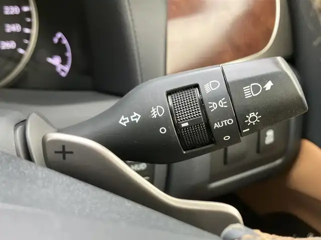 レクサス ＧＳ 350 バージョンL 埼玉県 2012(平24)年 4.6万km ホワイトパールクリスタルシャイン 登録時45105km/茶革シート/　・パワーシート（メモリー機能付）/　・シートヒーター/　・シートエアコン/純正メーカーHDDナビ/　・フルセグTV/　・TVキャンセラー/　・CD/DVD再生/　・Bluetooth接続/　・AUX/USB端子/　・HDDミュージックサーバー/バックカメラ/クリアランスソナー/ドライブレコーダー/パワーバックドア/ビルトインETC/スマートキー×2/プッシュスタートボタン/クルーズコントロール/オートサンシェード/ウッドコンビハンドル/電子パーキングブレーキ/パドルシフト/ナノイー内蔵オートエアコン/HIDヘッドライト/フォグライト/純正18インチAW/保証書/取扱説明書/ナビ取扱説明書/整備記録簿（H25.H26.H29.R3.R5.R7）