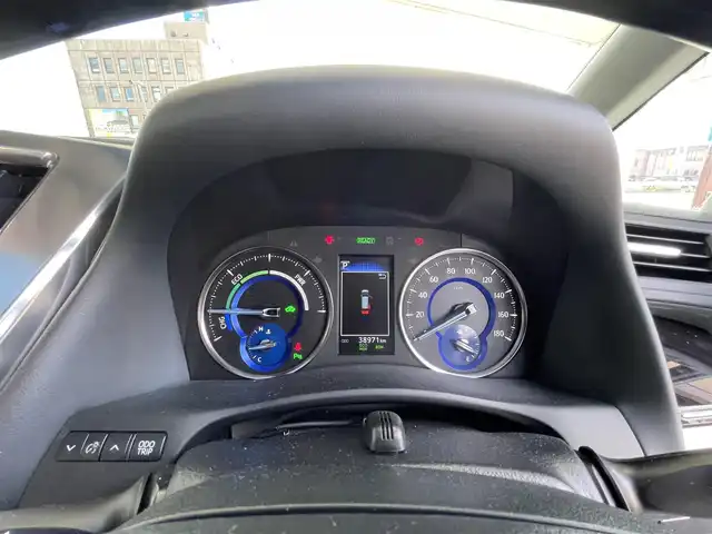 トヨタ アルファードハイブリット SR 青森県 2019(令1)年 3.9万km ホワイトパールクリスタルシャイン 寒冷地仕様/サンルーフ/ワンオーナー/ＢＳＭ／デジタルインナーミラー/３眼ＬＥＤヘッドライト/純正ＳＤナビフルセグ（ＮＳＺＮ－Ｚ６８Ｔ）/フリップダウンモニター（Ｖ１２Ｔ－Ｒ６８Ｃ）/パワーバックドア/純正エンスタ（スマートキー一体タイプ）/スマートキー/スペアキー/セーフティセンス/運転席助手席電動シート/新車時保証書/取扱説明書