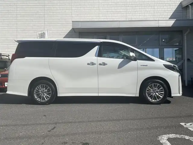 トヨタ アルファードハイブリット SR 青森県 2019(令1)年 3.9万km ホワイトパールクリスタルシャイン 寒冷地仕様/サンルーフ/ワンオーナー/ＢＳＭ／デジタルインナーミラー/３眼ＬＥＤヘッドライト/純正ＳＤナビフルセグ（ＮＳＺＮ－Ｚ６８Ｔ）/フリップダウンモニター（Ｖ１２Ｔ－Ｒ６８Ｃ）/パワーバックドア/純正エンスタ（スマートキー一体タイプ）/スマートキー/スペアキー/セーフティセンス/運転席助手席電動シート/新車時保証書/取扱説明書