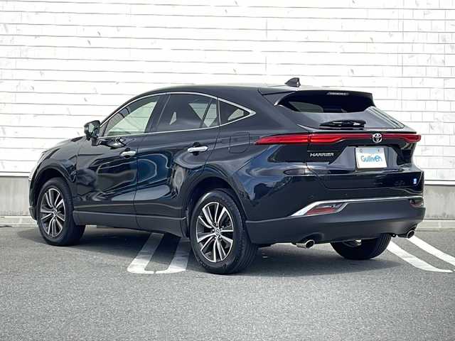 トヨタ ハリアー G 山形県 2020(令2)年 5.3万km プレシャスブラックパール 禁煙車/ワンオーナー/Toyota Safety Sense/・プリクラッシュセーフティ/・レーントレーシングアシスト/・レーダークルーズコントロール/・ロードサインアシスト/・発進遅れ告知機能/・プロアクティブドライビングアシスト/・ドライバー異常時対応システム/・オートマチックハイビーム/純正ディスプレイオーディオ(BT.USB.AppleCarPlay.MiraCast)/デジタルインナーミラー/ETC2.0/電動パーキングブレーキ/オートホールド/パワーバックドア/ナノイーエアコン/LEDヘッドライト/プッシュスタート/スマートキー/17インチ社外冬タイヤAW車載
