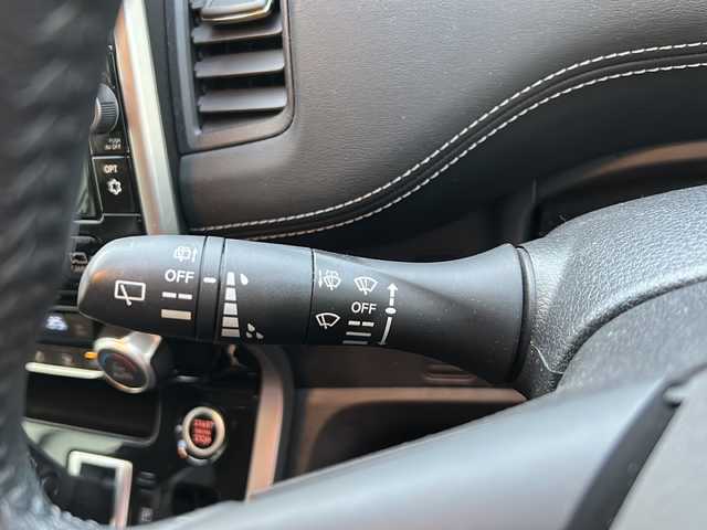 日産 セレナ ハイウェイスター Vセレクション 岐阜県 2017(平29)年 7.8万km ブリリアントホワイトパール 登録時走行距離：77299km/純正9型ナビ（MM320D-L）/フルセグテレビ・Bluetooth ・CD・DVD・HDMI/アラウンドビューモニター/ETC2.0/プロパイロット/レーンキープアシスト/レーダークルーズコントロール/ドライブレコーダー/パーキングアシスト/両側パワースライドドア/後席サンシェード/LEDヘッドライト/オートライト/純正16アルミホイール/プッシュスタート/スマートキー/スペアキー/布系シート/3列シート/ベンチシート/社外フロアマット/電動リアゲート