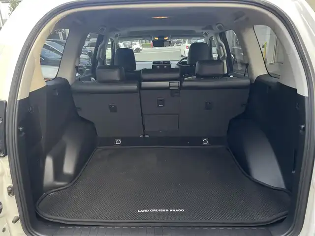 トヨタ ランドクルーザー プラド TX Lパッケージ 千葉県 2022(令4)年 4万km ホワイトパールクリスタルシャイン ワンオーナー/モデリスタフロントエアロ/モデリスタリアエアロ/モデリスタリアスポイラー/モデリスタマフラー/純正19インチアルミホイール/純正9インチナビ/クルーズコントロール/パワーバックドア/プッシュスタート/センターデフロック /ダウンヒルアシスト機能/オートハイビーム/ETC2.0/ヘッドライトウォッシャー/アイドルアップ（寒冷地仕様）/ヒルスタートアシスト/2nd START（雪道・泥道向け）/切替４WD/ドアバイザー/電動格納ミラー/ウィンカーミラー/保証書/取扱説明書、ナビ説明書